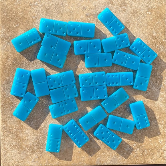RTS GLOW IN THE DEEK DOMINOES - Picture 1 of 3